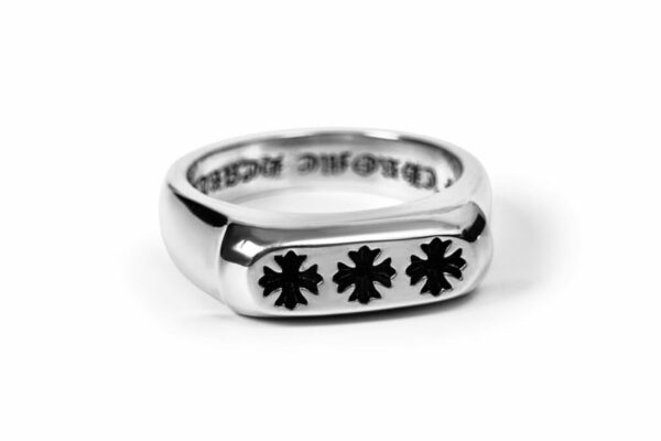 The Allure of Chrome Hearts Rings: A Statement of Style and Edge