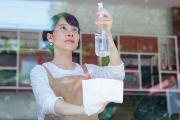 How Much Does It Cost to Hire a Cleaner in UAE?