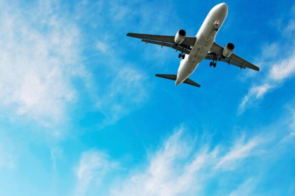 8 How to Call EasyJet via Phone, Email, or Chat Options: An In-Depth Guide