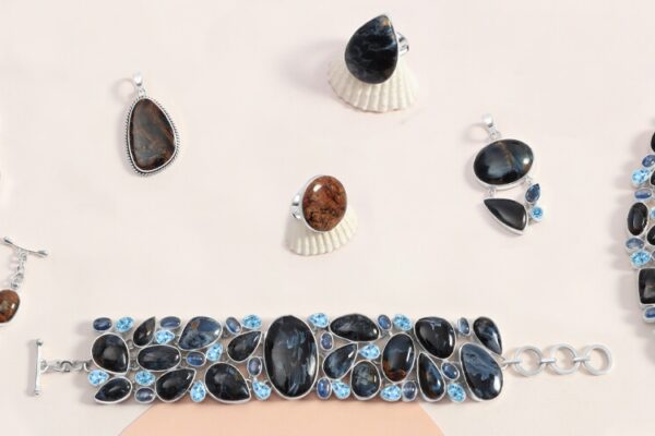 The Ultimate Guide to Pietersite Jewelry and Its Healing Power