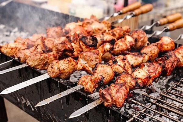 Family-Friendly Buffets in Jeddah: What Parents Should Look For