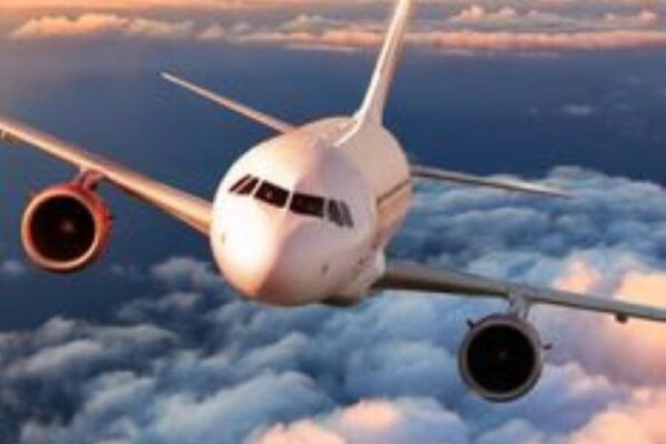 Formas de comunicarse con el servicio de atención al cliente de Delta Airlines por teléfono, correo electrónico y chat: Guía detallada