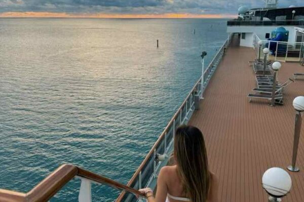 Nine Ways to Call Royal Caribbean Customer Care Full Guide US