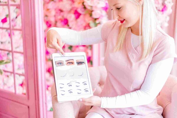 Best Eyebrow Threading Gold Coast: Your Guide to Perfectly Shaped Brows