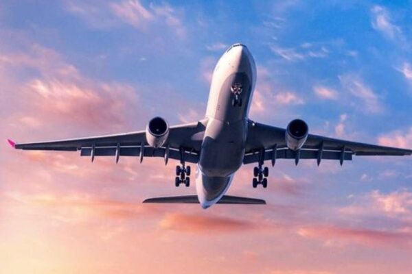 11 maneras de contactar con el servicio de atención al cliente de United Airlines por teléfono, correo electrónico o chat: Guía completa de ayuda
