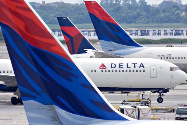 Eleven Ways to Call Delta Customer Service : A Step-By-Step Guide