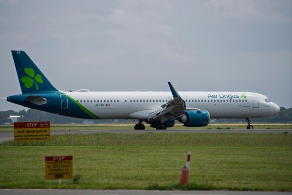 Ways to Contact Official Jetblue Airlines Customer Service: By Phone and Email | A Step by Step Guide